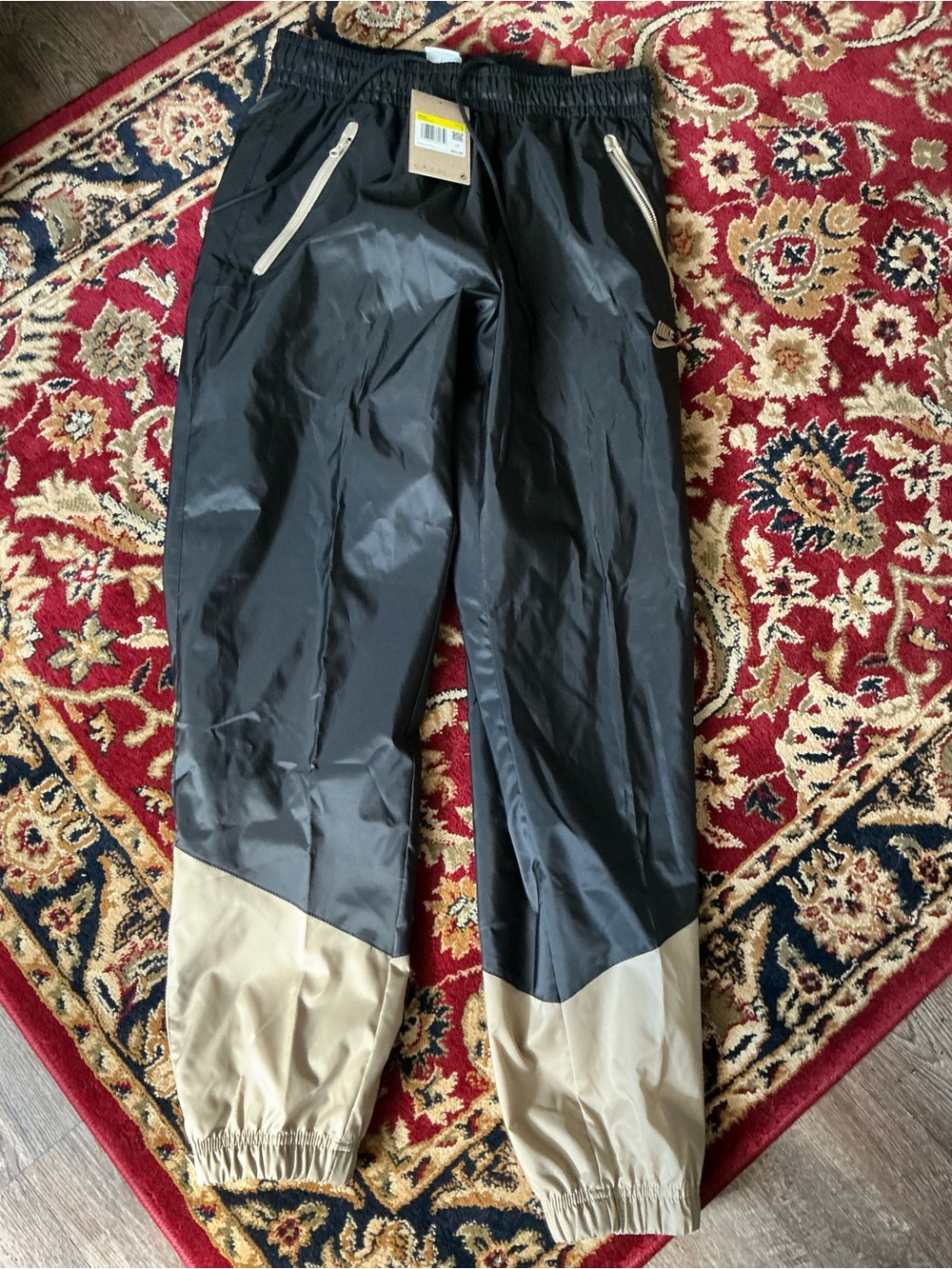 Nike Men’s Windbreaker Joggers